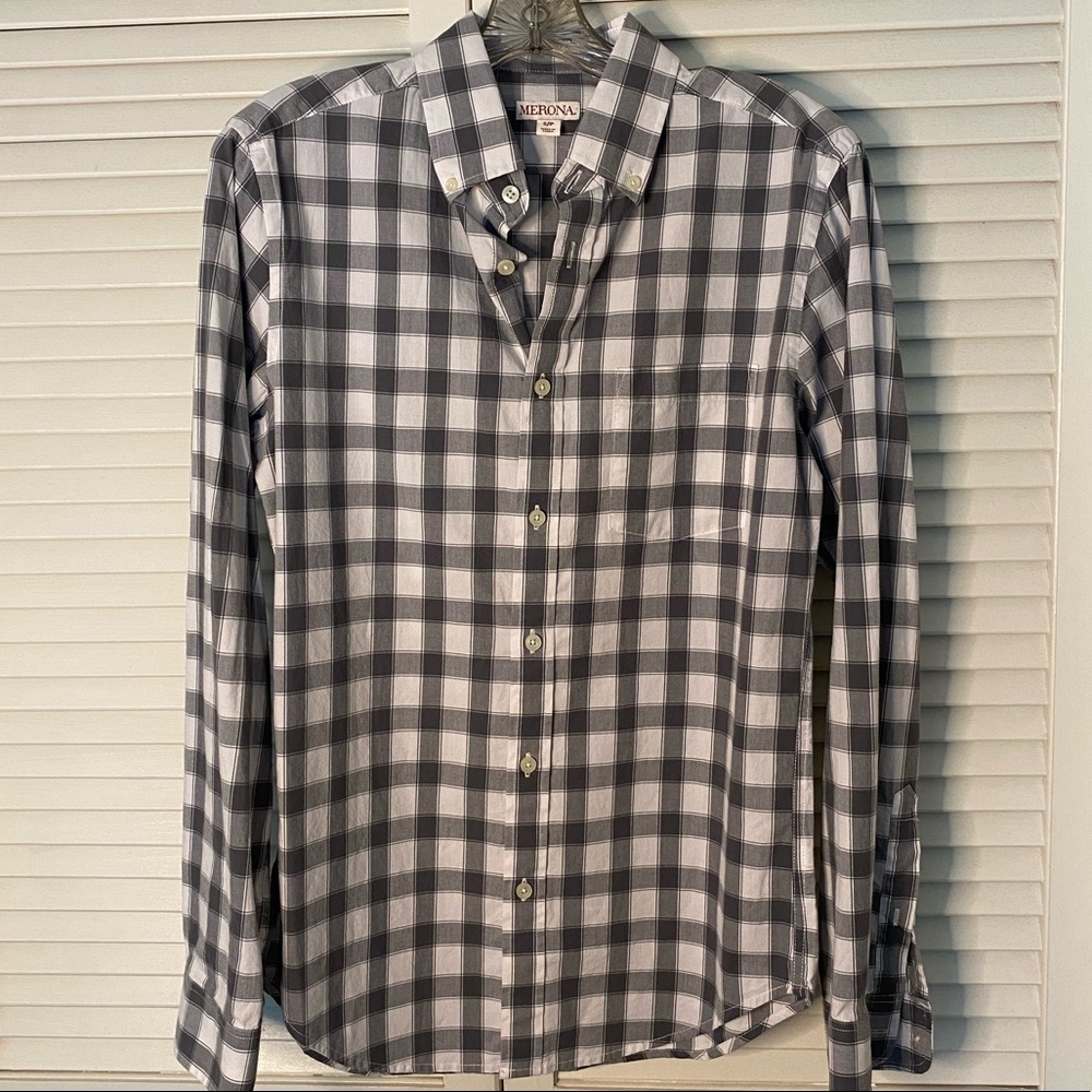 Long sleeve Merona button down shirt. - Picture 2 of 5